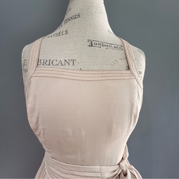 Urban Outfitter Kimchi Blue Trapunto Stitch Cross-Back Romper Beige Sz 6 - Picture 3 of 9